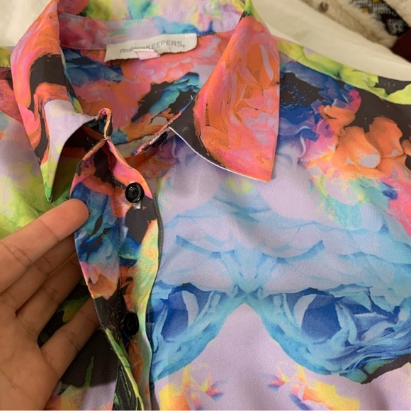 Finders Keepers Electric Rose Button Down Shirt - Picture 4 of 4